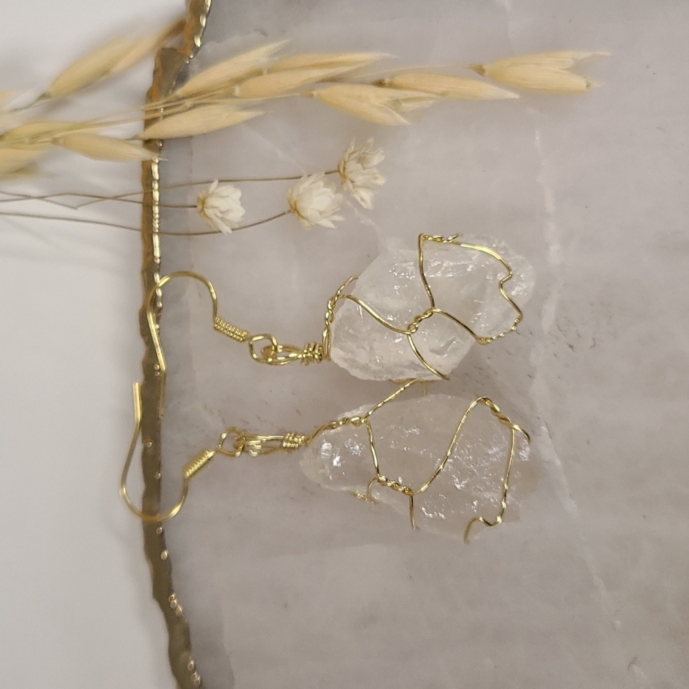 Crystal stone earrings